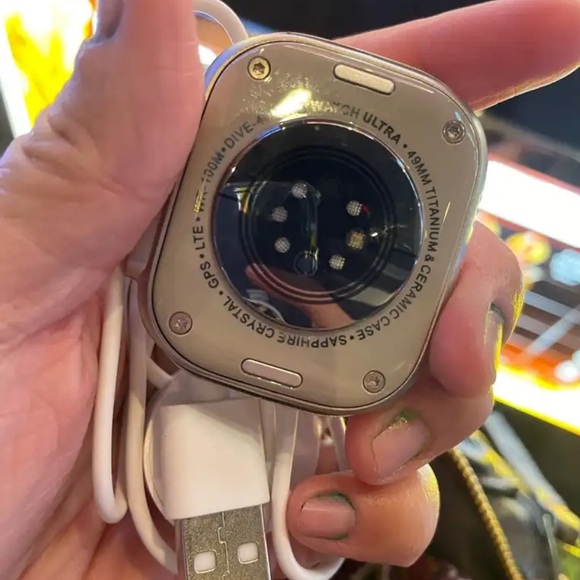 Apple Watch Ultra 2 - Picture 5 of 6
